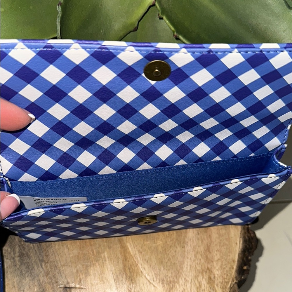 The Pioneer Woman Blue and White Milo 3 piece Wallet Set - Picture 4 of 13